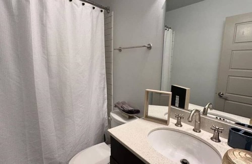 Central Business District Apartment | Bourbon Street Condo