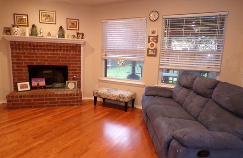 Wylie House | Beautiful 5 Bedroom / 3 Bathroom Home in a gorgeous resort type community