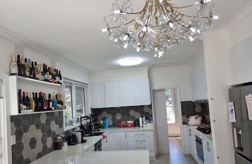 Greensborough House | A Beautiful Stay in Greensborough