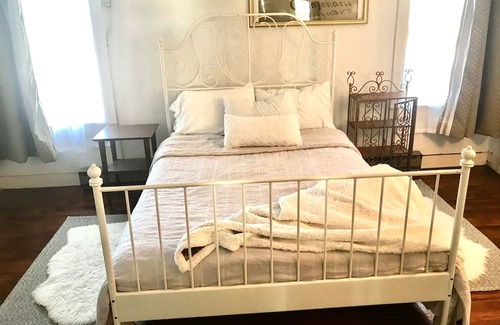 Springfield Center Condo | 1.5 miles to Glimmerglass Opera and 16 miles to Cooperstown Dreams Park