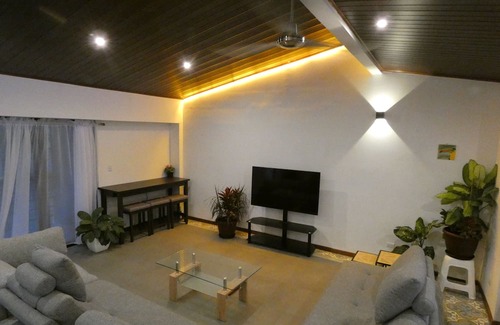 Turrialba Apartment | Lilu Café Apartment - Hot Breakfast Included