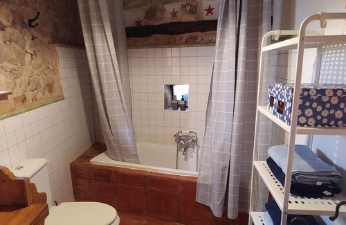 Riofrio del Llano House | LAS Casitas DEL Salado - LA Casita Roja Ideal Para Desconectar, Admite Mascotas