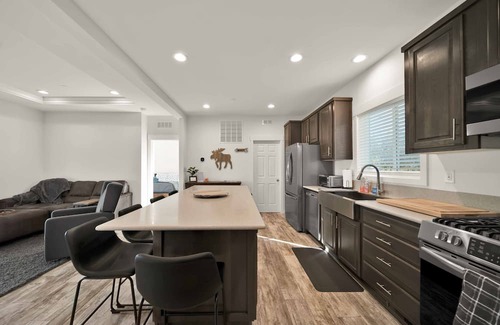 Anderson House | Lassen View Fish Camp