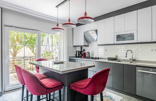 Beykoz District Apartment | Cozy Villa w Terrace and Garden in Beykoz Istanbul