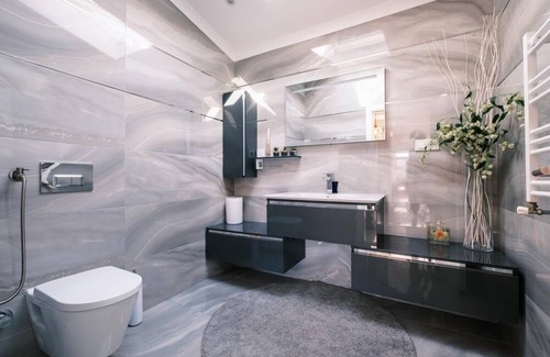 Kartal Apartment | Sea View Flat w Terrace, Jacuzzi Near Kartal Coast