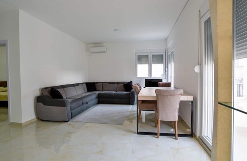 Bregvija Villa | Villa w Garden, Balcony 8 min to Ulcinj Long Beach