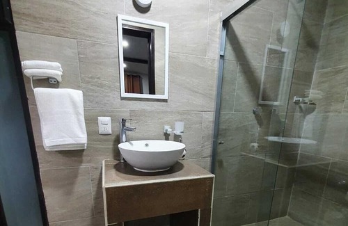 FERROCARRIL House | Casa Mederi