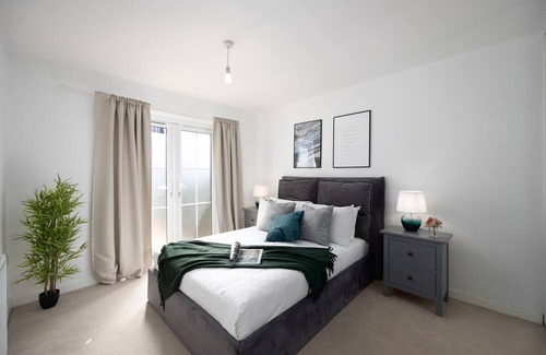 Nightingale Apartment | Contemporary 2-Bedroom Apart near Balham