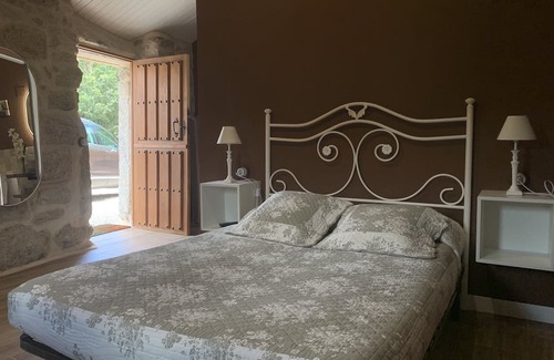 Covelo House | Welcome to Casa Camu - Exceptional