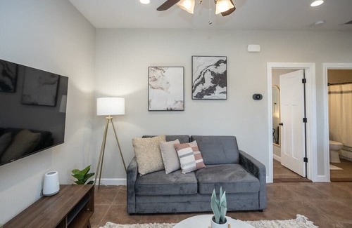 Waynesville Apartment | Cozy Cottage Near Ft. Leonard Wood!