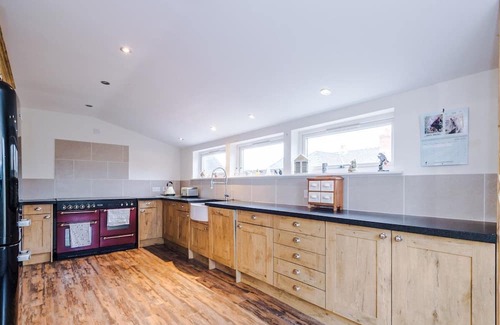 Sandbach House | Country 4-bed house with views