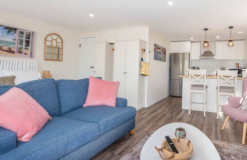 Coolum Beach Cottage | Ashvale Beach Cottage