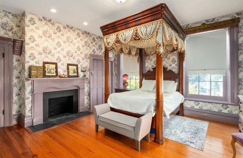 Culpeper House | Historic mansion circa 1857