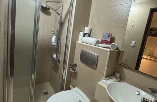 Xinyi Apartment | Taipei 101 Xiangshan Mountain Getaway 5mins biking MTR & Taipei 101