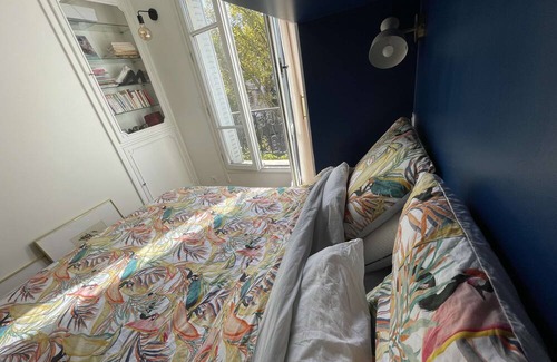 Epinettes Apartment | Love nest near Batignolles