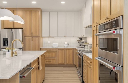 Chelan Villa | Aman Lakehouse - Lakeside Luxury Retreat with Exclusive Amenities! "NEW Build"