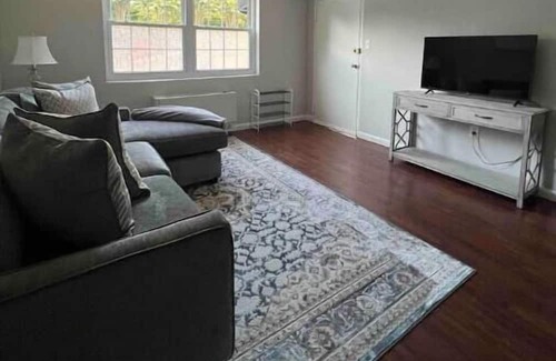Donaldson Run Apartment | Peaceful Woodstock