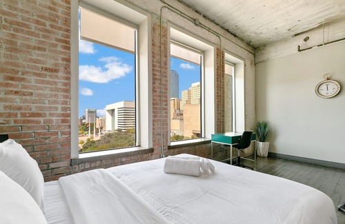 Cedars Apartment | Butler 322