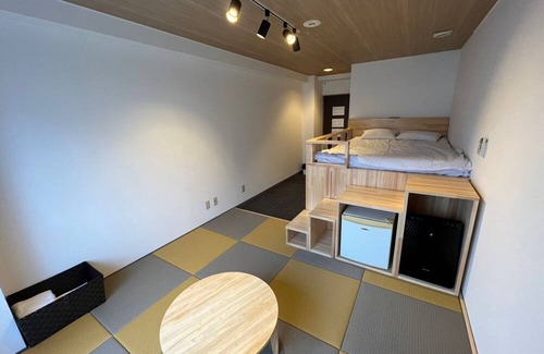 Yuzawa-machi House | JapaneseWestern room for 3 people Semidouble bed adjacent hot spring facility / Minamiuonuma Niigata