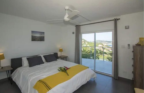 Indigo Bay Villa | Villa Kailani 4 bedroom with Stunning Ocean Views