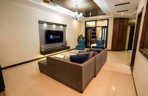 Islamabad House | 5-Bedroom Luxury Home by Homrise