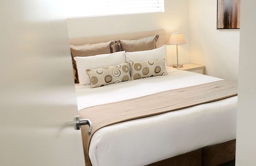 Middlemount Hotel | Oaks Middlemount Suites
