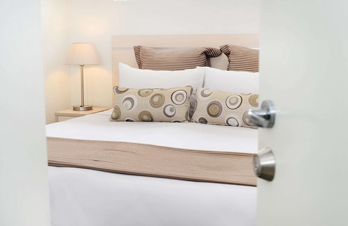 Middlemount Hotel | Oaks Middlemount Suites