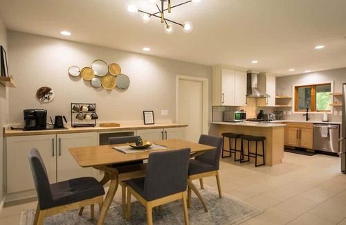 Maggie Valley House | Modern, Sleeps 6~$375 Free Activities Daily