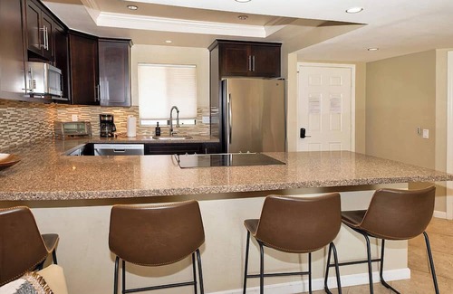 Palm Desert House | This house is a 2 bedroom(s), 2 bathrooms, located in Palm Desert, CA.