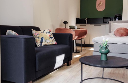 Haastrecht Bed & Breakfast | Chic and cozy overnight stay in Haastrecht! 15 minutes from Gouda and Oudewater.