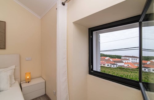 Feteiras Ski Chalet | Atlantic Seaview Window