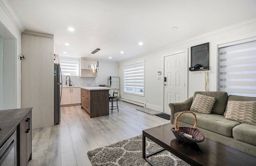 Newton House | Modern suite with luxury finsih