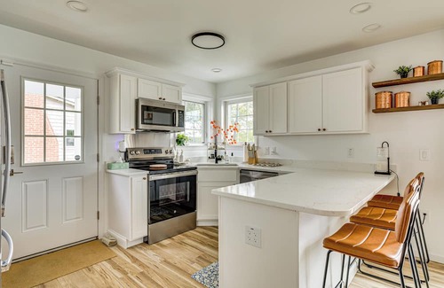 Thompson House | Hooked on Nature: Waterfront Thompson Retreat