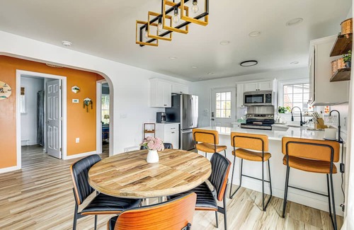 Thompson House | Hooked on Nature: Waterfront Thompson Retreat