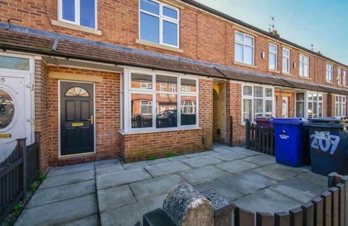 Blackburn House | Heart Of Blackburn: Modern Home