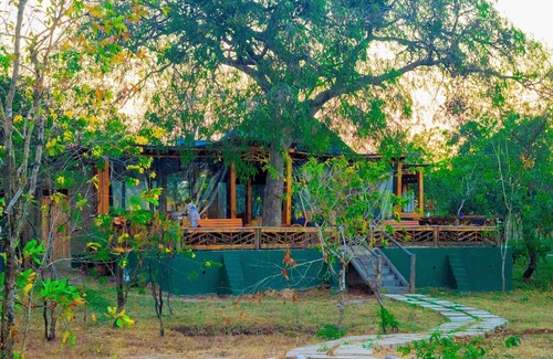 Morogoro House | Daga Camp - Charming 1-bedroom barn in delightful Mikumi with AC