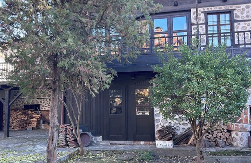 Old Town House | Cosy, rustic house ideal for big families and groups of friends.
