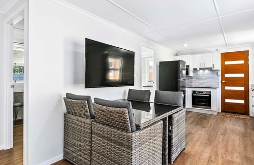 Point Vernon House | Welcome to Cockatoos View