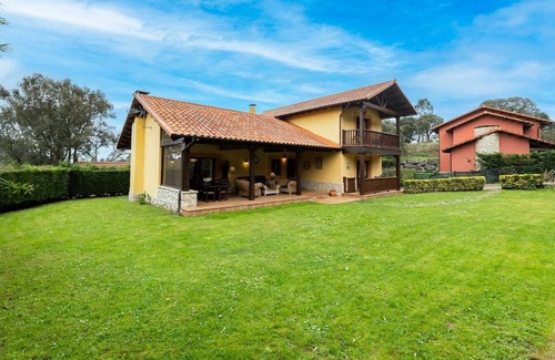 Llamigo House | Holiday Villa el Ñeru