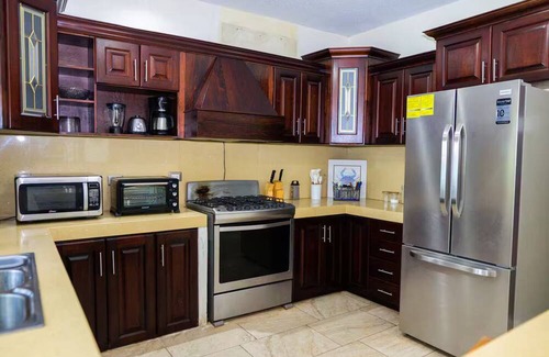 El Hawaii Villa | Villa Dubai Monterrico