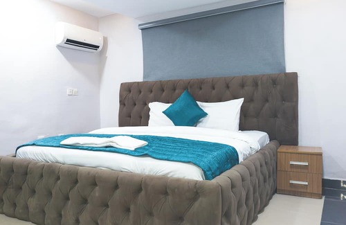 Yaba Apartment | One Bedroom In Lagos Lazuli