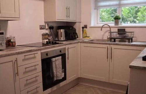 Little Chalfont Apartment | Chalfont Haven - Stylish 2-Bed Apartment, with Free Parking