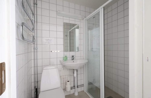 Harryda Municipality House | Workers Home - 12 guests - 6 BR - 7 Bath - All Inc