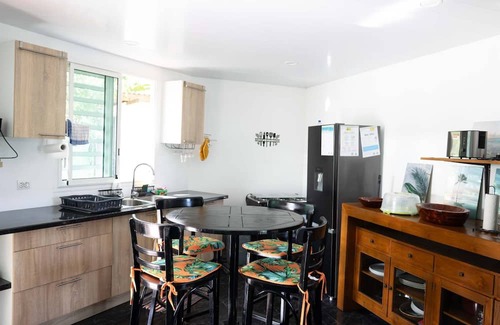 Taiarapu-Ouest House | Fare Tehaikinoa Teahupo'o
