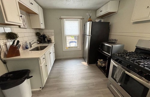 Woodmere Apartment | Great little house in Woodmere/Beachwood, Orange