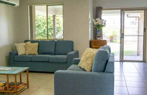 Tin Can Bay House | Welcome to "Tinnie Retreat"