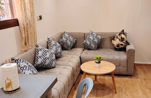 El Hara Apartment | Guilez Palm Studio