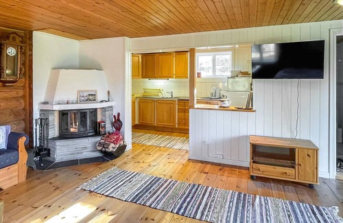 Arjang House | Awesome home in årjäng with house a panoramic view