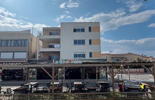 Port-la-Nouvelle House | Holiday Home 'Face À La Mer 3' with Sea View, Private Terrace and Air Conditioning