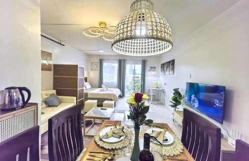 Puerto Princesa City Centre Apartment | Cozy Studio, Smart Lock, Balcony, Near Airport Puerto Princesa City, Palawan.
